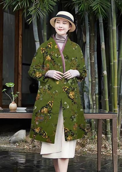 Quilting with Milk Silk for coating bed sheets Printed desings for fashion women dressing Static-free Antipilings