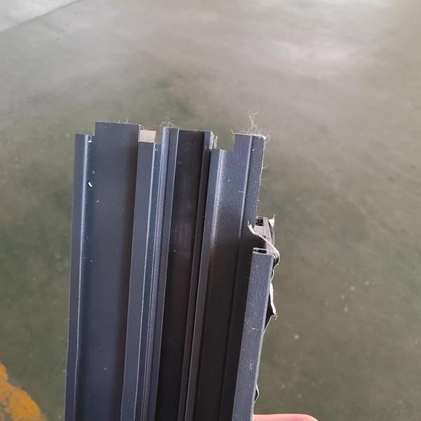 Os machados do CNC 5 terminam máquinas de trituração para o perfil do pilarete da janela de alumínio