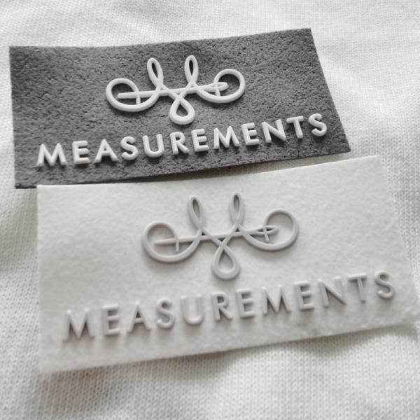 Microfiber напечатало поднятую заплату логотипа силикона для бирок бренда одежды