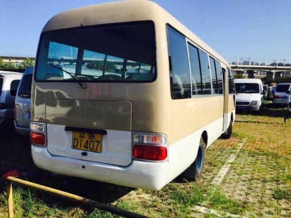 Small 20 - 30 Seats Used Coaster Bus , Diesel Engine Used Toyota Coaster Bus