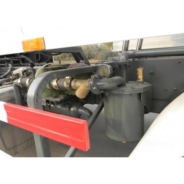 Sinotruk Howo7 Transporting Sewage Tank Cleaning Truck / Septic Pumping Truck 17CBM LHD 336HP