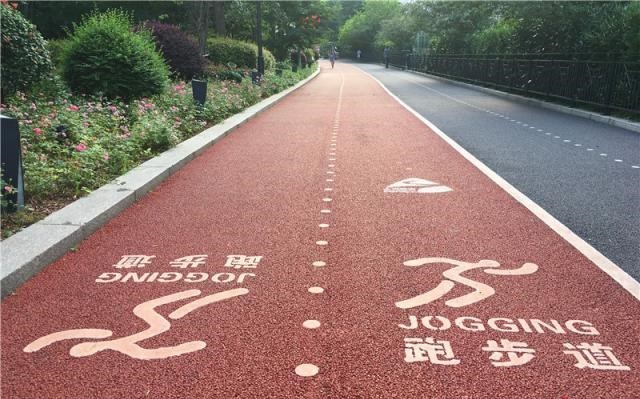 Раздробленный Jogging настил EPDM следа резиновый смолол резина для дорожки спортивных площадок прочной
