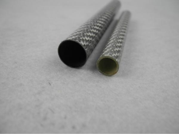 Calor da tubulação da fibra de vidro de Pólos da fibra de vidro da resistência de corrosão/isolação sadia