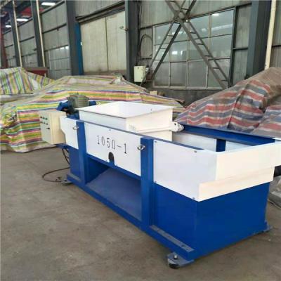 Uma madeira da linha central 1700kg 300kg/H que barbeia fazendo a máquina