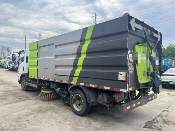 EURO 5 Emission Standard Isuzu High Pressure Road Washing and Sweeping Truck Vacuum Road Sweeper Cleaning Truck Diesel Fuel Type