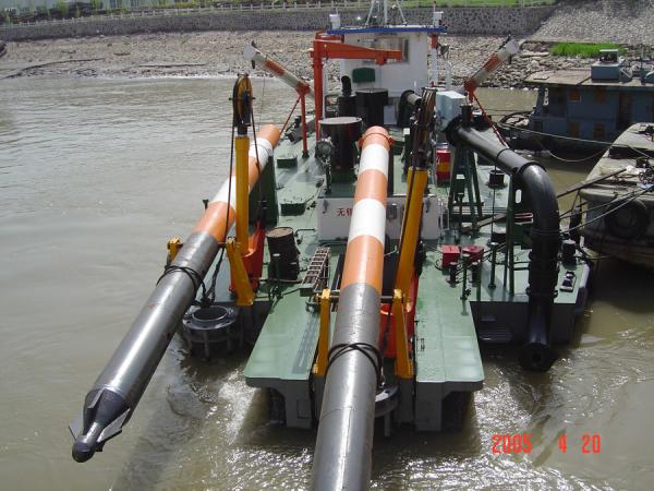 700 mm Petite rivière Petite drague à sable pour le dragage de sable de rivière ou de mer Projet de dragage de sable Yongsheng Dredger