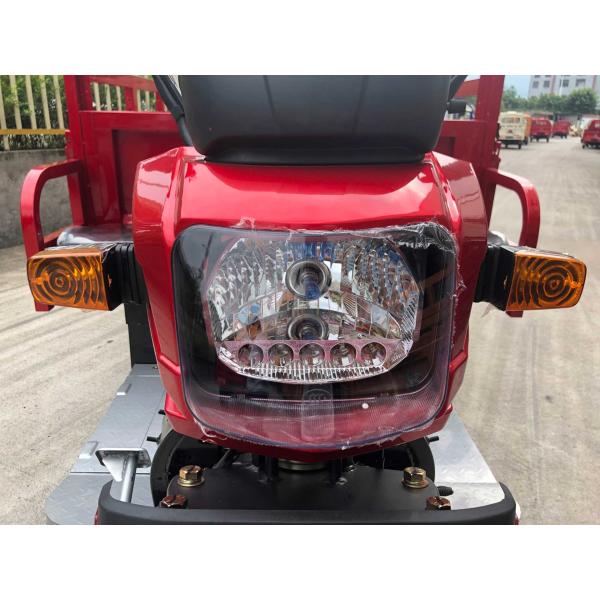 Tipo de conducción motorizada Triciclo motorizado de carga chino para el comercio de artículos en Marruecos