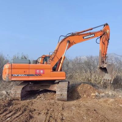 29500kg de segunda mão DOOSAN ZX300 Excavator 151KW Adequado para esmagamento e acessível