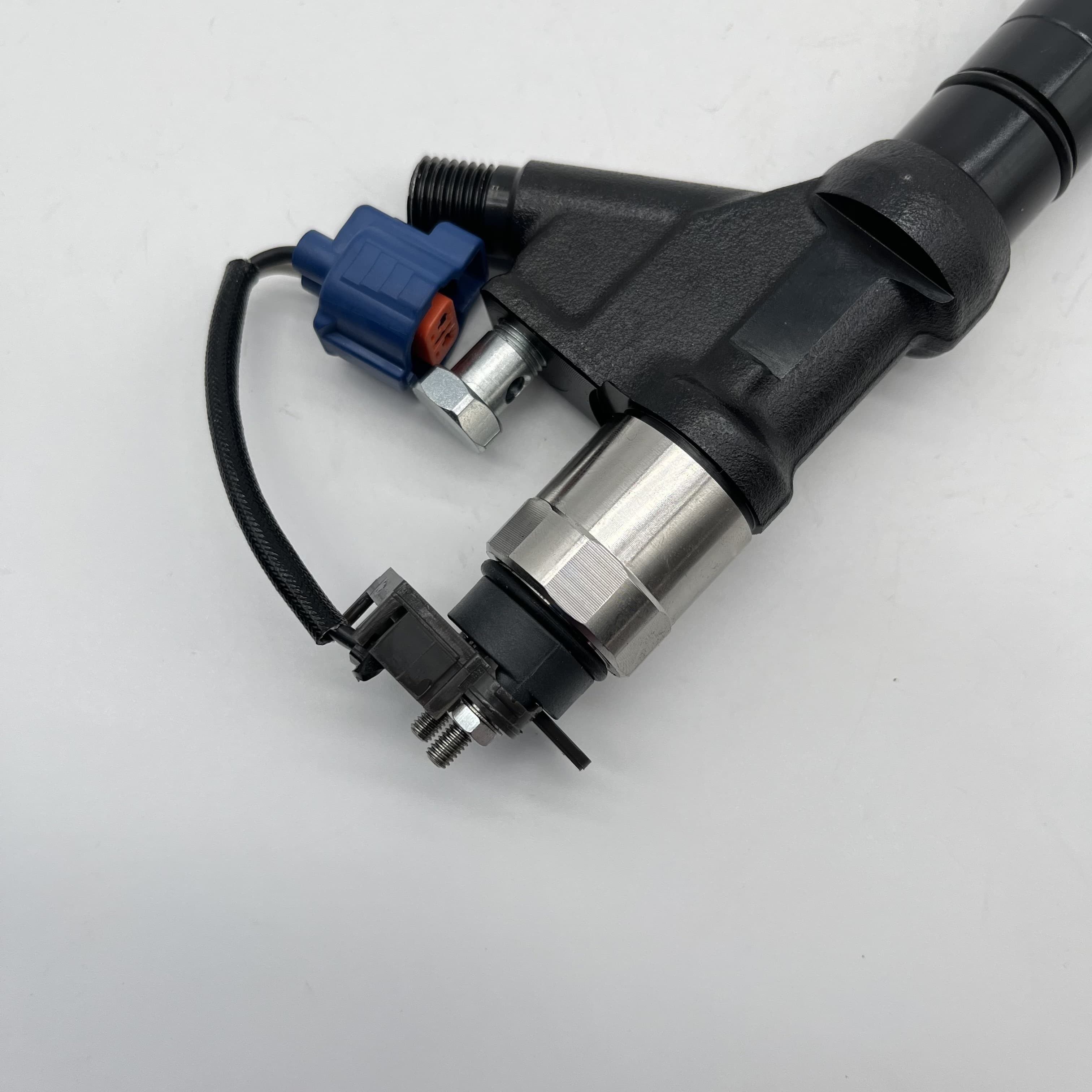 095000-5972 DEN-SO Injector Diesel Common Rail OE 23670-E0301 For Hino 700 J07E/J08 Engine