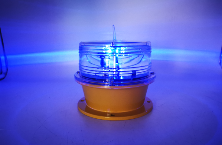 IP68 Rated Solar Airfield Light with 100000 Hours Lifespan and Aluminum Alloy Body for Aviation Obstruction Lighting