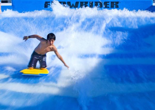 Durable Theme Park Water Wave Pool / Flowrider Water Play Equipment