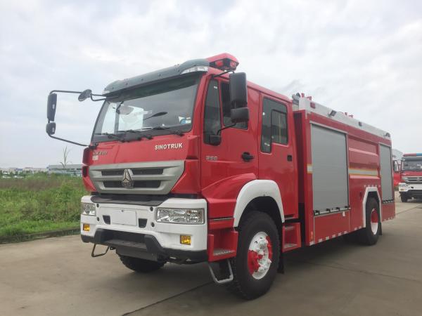 Caminhão de bombeiros de espuma HOWO 196kw 4x2 6 toneladas com capacidade de 1000L multifuncional