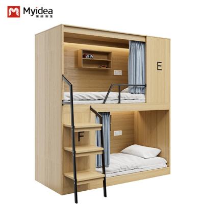 Mobiliário de cama de dois andares seguro e estável para um apartamento moderno