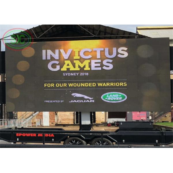 водонепроницаемый IP65 Двусторонний наружный светодиодный знак отображает футбольные игры в режиме реального времени рядом с дорогой