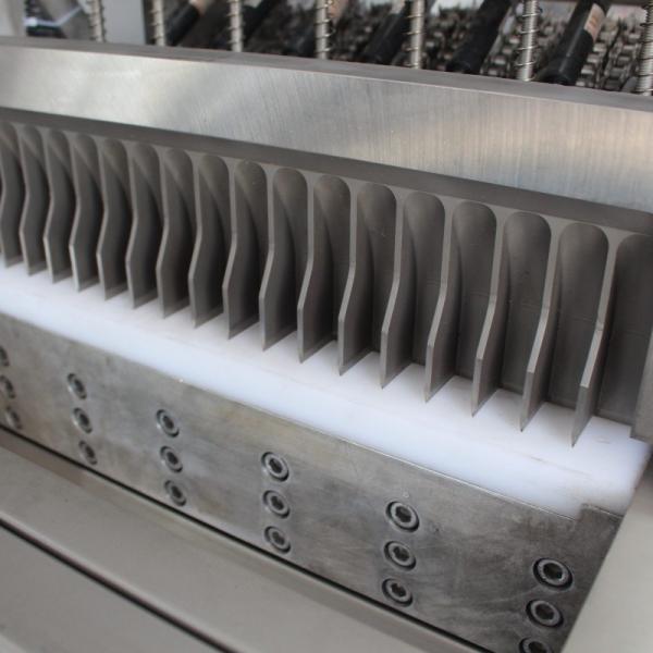 Machine à découper les côtes de viande de porc congelées QK400