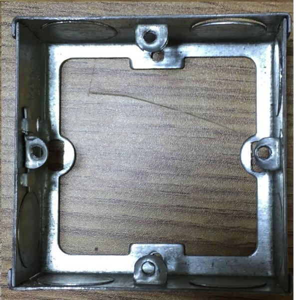 Material de aço M4 de bronze da caixa elétrica do grupo que aterra o terminal de parafuso 35mm 47mm disponível