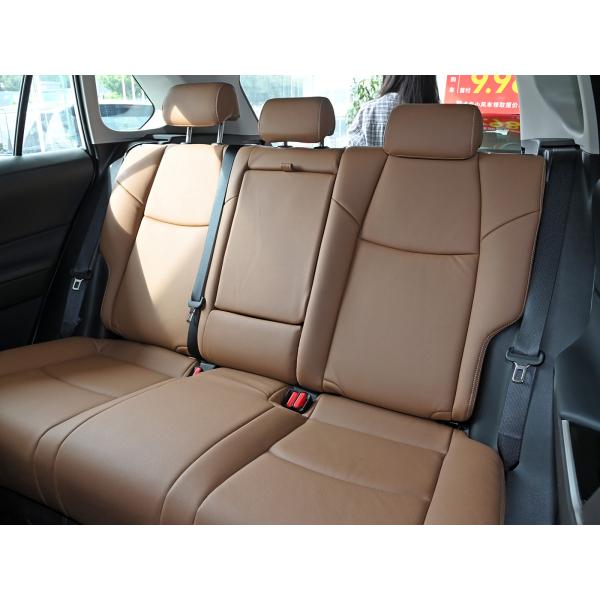 White Diesel Auto Toyota RAV4 2.0L Compact SUV 5 Seater