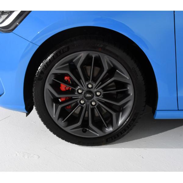 Форд фокусирует седан 2022 мест бензина 5 3-отсека автоматический