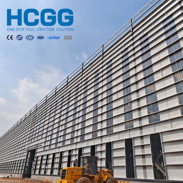 Prefabricated Heavy Duty Steel Workshop With Overhead Crane Machinery Factory Steel Building Eco-Friendly Energy Saving