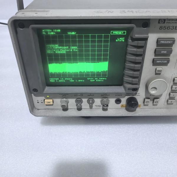 HP Agilent 8563E Analista de espectro portátil de RF de 26,5 GHz utilizado
