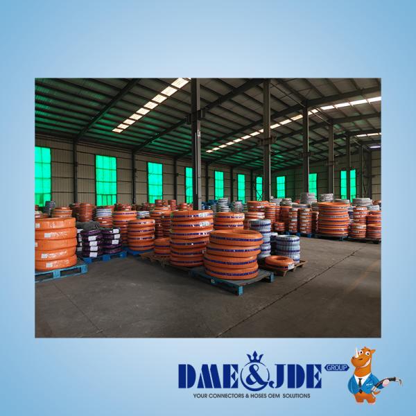 Textile Braided Hydraulic Fluid Hose R3 Smooth Cover 39–105 Bar Working Pressure