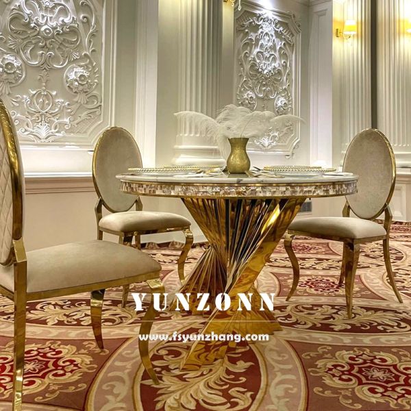 White Glass Wedding Display Cake Table with Round Gold Nest Base Stainless Steel for Hotel Furniture