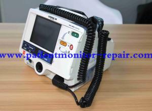 O desfibrilador usado de Medtronic Lifepak20 do equipamento médico parte o