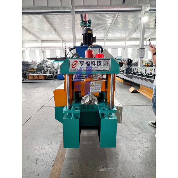 Heavy Duty PLC Automatic Ridge Tile Machine For Electric Transmission Metal Roofing