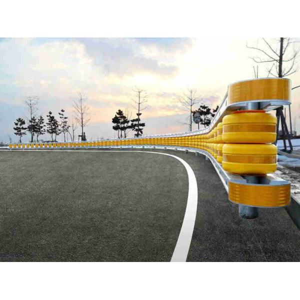 2.5m Post Spacing Rolling Guardrail Barrier 1.2m Height 2.5mm Panel Thickness