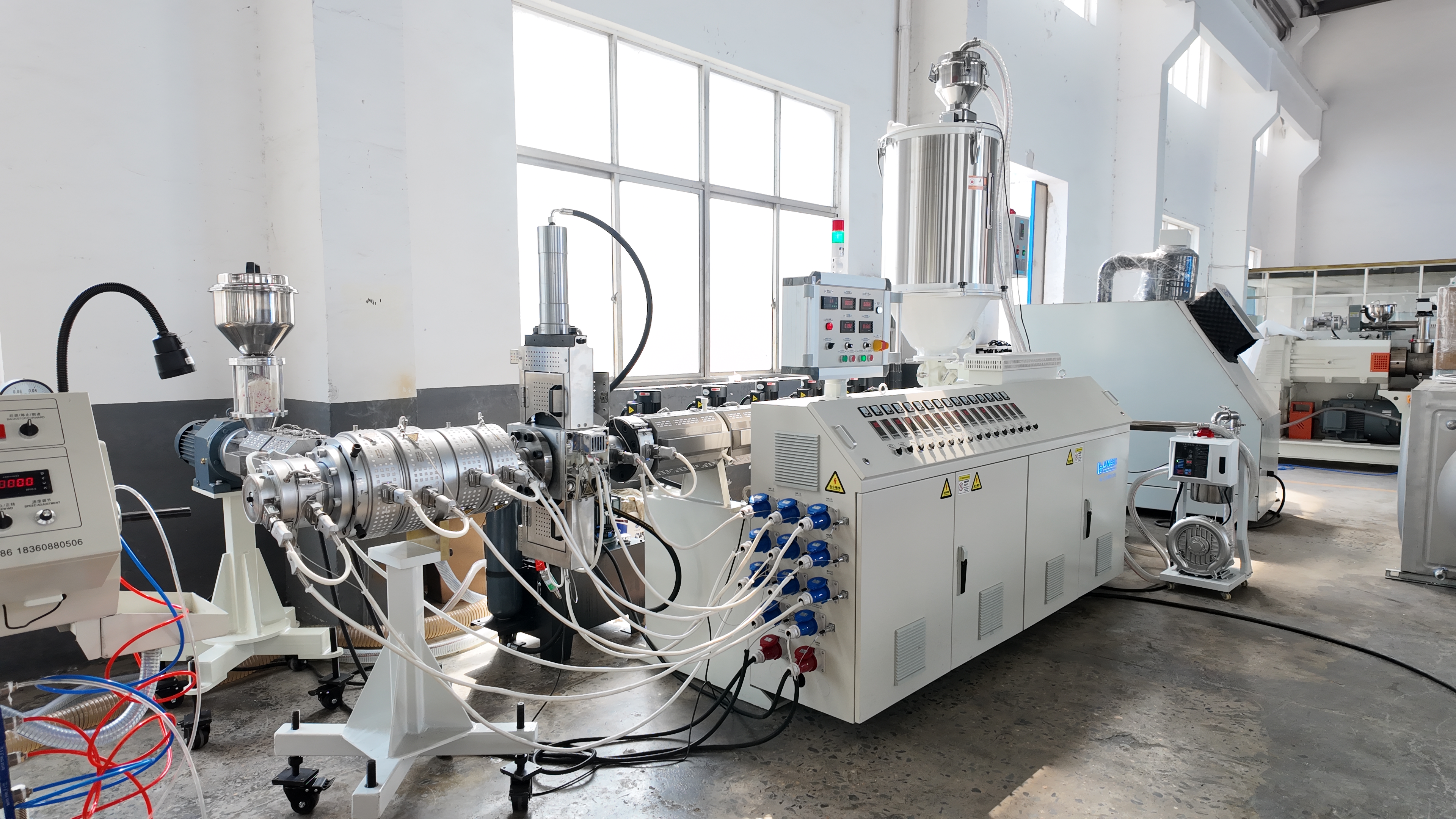PE Pipe Extrusion Line with 16-110mm Diameter with gravimetric dosing unit