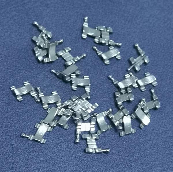 Tolerance 0.03mm MIM Metal Injection Molding Iron Dental Orthodontic Brackets