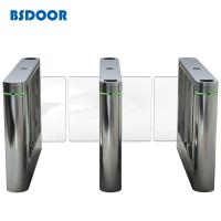Puerta de apertura automática elegante de la barrera del brazo oscilante del aeropuerto IP44