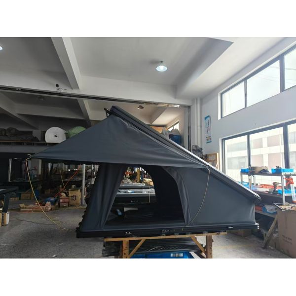 OEM 3-4 Person Triangle Camping Roof Top Tent Aluminum Clamshell Hard Shell with Oxford Fabric Sale Hardshell Rooftop Tents