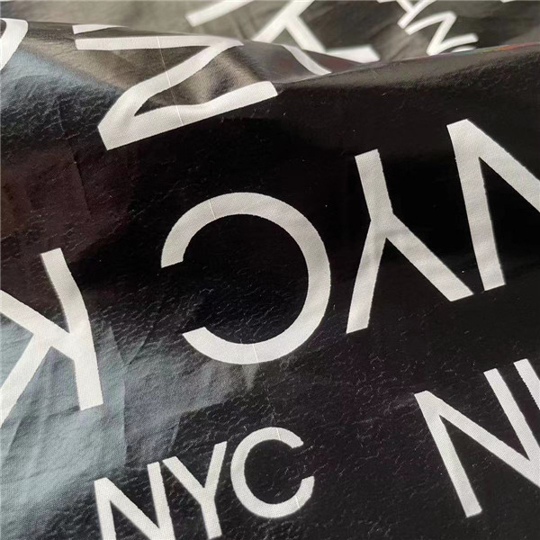 Черное водоустойчивое 100% полиэстер ткани 80GSM 50D 50D 150CM куртки зимы