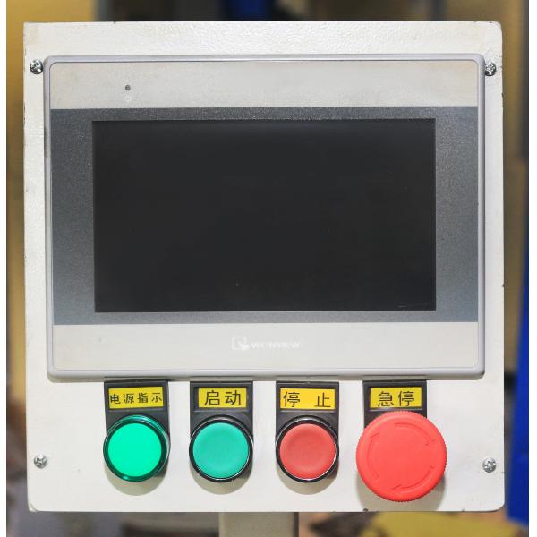 Точность управлением сварочного аппарата автоматной сварки прокладки мотора высокая с роторной платформой