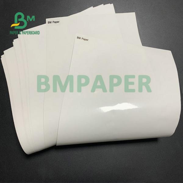 La fonte blanche superbe du lustre 80gsm a enduit le petit pain enorme de papier de 1020mm 1365mm