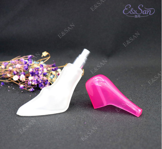 Wholesale Fancy frosting Glass Perfume Bottle With plastic Cap Glass Refill Empty Perfume Atomizer Spray hot stock