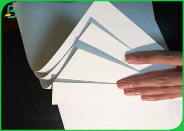 o marfim Bristol Board Good Stiffness FDA de 300gsm C1S aprovou fazendo a bandeja