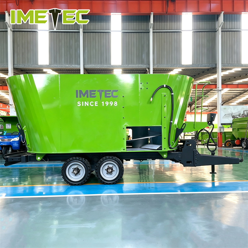 Heavy-Duty TMR Mixer with Hydraulic Discharge and 12000kgs Loading Capacity for Dairy Farms - Tractor PTO Driven