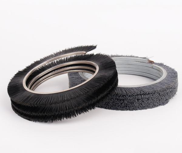 O GV reduzido desgasta 219mm galvanizou a escova espiral de nylon