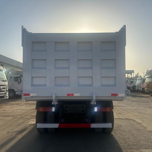 Sinotruk Howo400 Used Dump Truck Dealer 8x4 12 Wheeler manual diesel