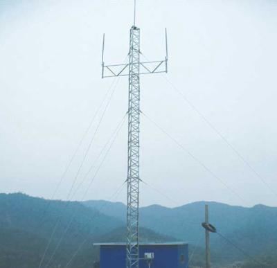Guy strand for power distribution poles, telephone poles and microwave and radio towers