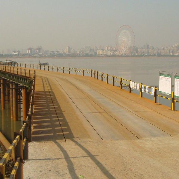 Permanent Assembly Customized Steel Truss Bridge Hot Dip Galvanized Pained Surface Finish