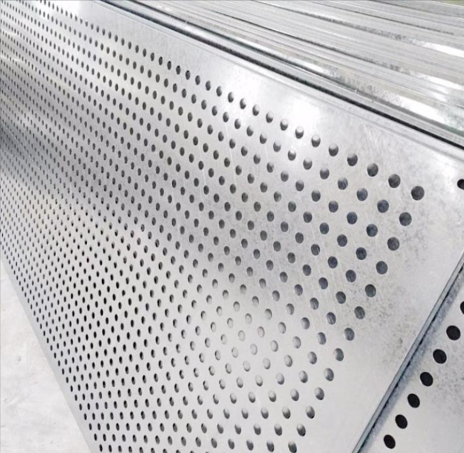 Heavy Duty Perforated Wire Mesh Panel For Equipment Guard And Screening
