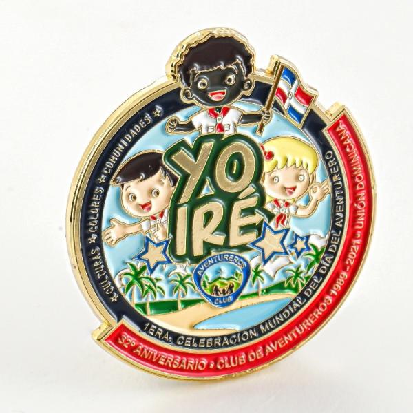 Customized Metal Die Cast Bat Souvenir Epoxy Soft Enamel Pin Badge for Men in Europe
