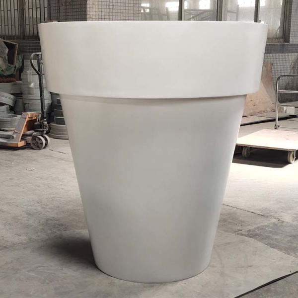 Potes de flores de fibra de vidro modernos exclusivos com acabamento brilhante para decoração exterior interna