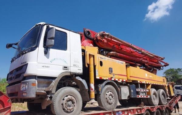 2.6mm Vibrating Amplitude Used Putzmeister Concrete Pump Truck for Batching Plant Mixer