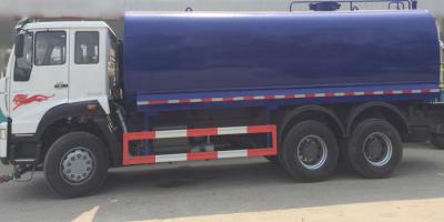 Ajardine o caminhão SINOTRUK 16CBM ZZ1251M4441W do pulverizador de água da engenharia