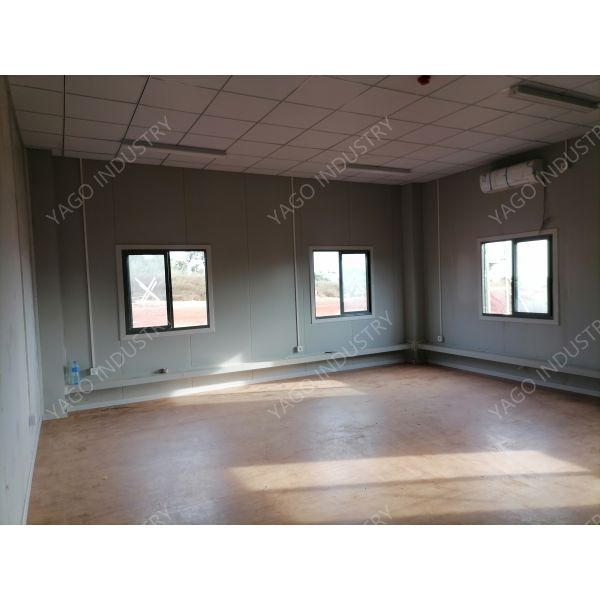 Steel Structure Flat Pack Site Office Prefabricated Accommodation Building Corrosion Resistant