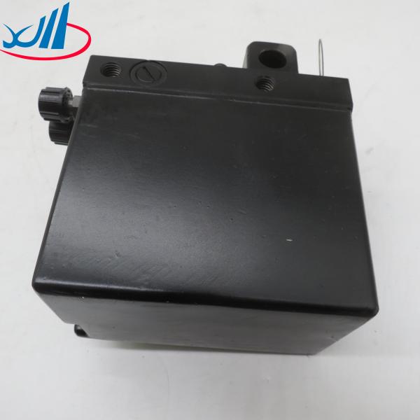 SHACMAN X3000 Truck Parts Hydraulic Cabin Lifting Pump DZ97259820125